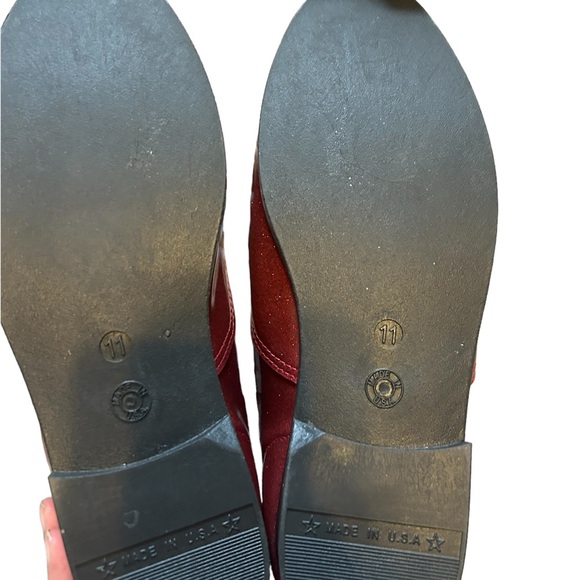 American Apparel Red
Glitter Patent Lace Up shoe size 11 - Picture 6 of 8